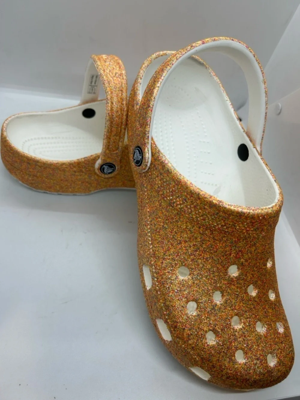 CROCS Men’s CLASSIC GLITTER ORANGE SORBET 🍊 CLOGS SANDALS SHOES Sz 11